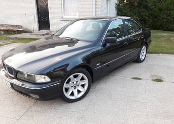 BMW 523i  2000 rok