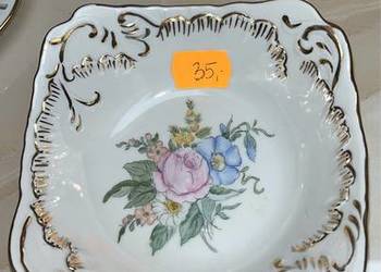 Porcelanowa miseczka. Bez sygnatury. Złocona.  Ręcznie malowana