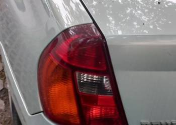 Renault Thalia lampy tył lewą prawa