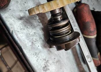 Kawasaki KMX 125 wałek pompy wody zębatka tryb wirnik uszczelniacz kmx125