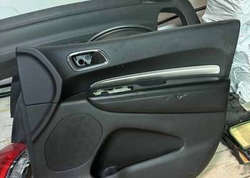 Tapicerka drzwi tylnych Jeep / Dodge / Chrysler – czarna