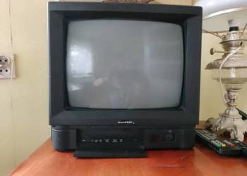 Stary przenośny telewizor Sunstar 21`