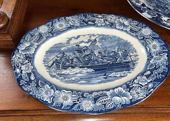 Półmisek. Patera. Historic Colonial. Uratowani.  Liberty Blue.