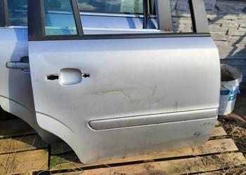 Opel Zafira B drzwi prawe Tylne prawy tył Z157