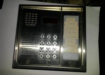 1062/101D BASIC Panel wywołania z mod. informacyjnym URMET