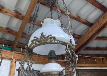 Stara lampa jak naftowa żyrandol mosiądz porcelana
