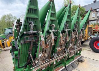 Heder do kukurydzy John Deere 8 rzędowy.