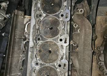 Sprzedam głowice do jaguara s-type 4.2 V8