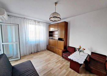 Dwupokojowe z jasną kuchnią, balkon, 2002r.