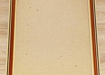 Stara drewniana ramka na obrazek, wąska, z szybką, wymiary 27.8 x 22.7 cm