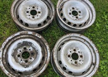 Polonez Caro plus felgi stalowe otwory okragle 5 J x 13x4x98