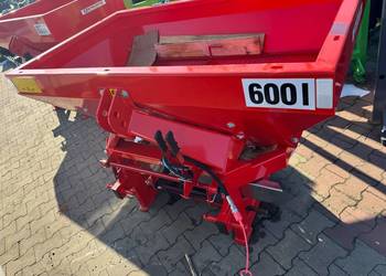 Rozsiewacz nawozu STRUMYK/GRASS ROLL promocja sezonu 2025 transport