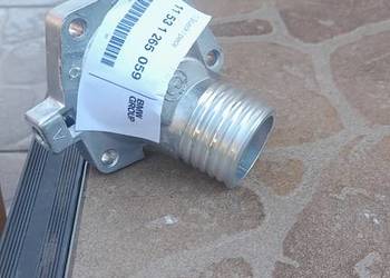 Obudowa termostatu bmw e30i 1989r