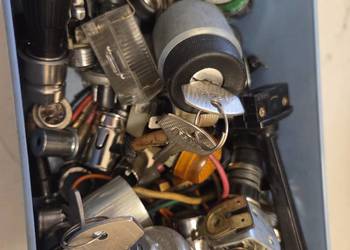 Stacyjka FIAT 125p stary typ + inne