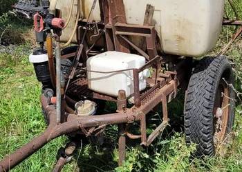 Opryskiwacz agritechnika p-100 na kołach