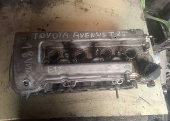 TOYOTA AVENSIS T25 1,8 VVTI E1Z-T72 głowica pokrywa wałki
