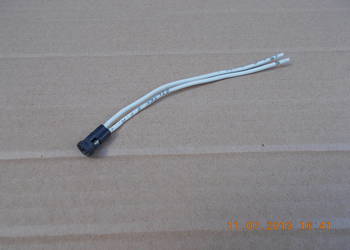 Oprawka halogenowa G4 z przewodami na 12V