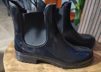 Kalosze damskie krótkie.