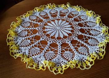 Serwetka z falbanką