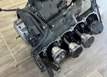 Blok silnika tłoki wał skrzynia magneto Kawasaki z750
