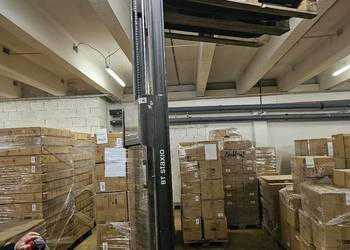 7SM12 TOYOTA ELEKTRYCZNY PODNOSNIK