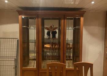 Witryna orzechowa w stylu włoskim meble z Niemiec