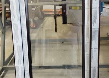 Okno PCV - 67,1 x 105,8   MAHOŃ OD ZEWNĄTRZ