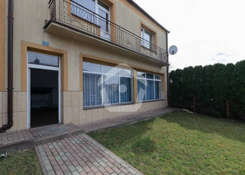 Dom z częścią pod lokal usługowy w centrum