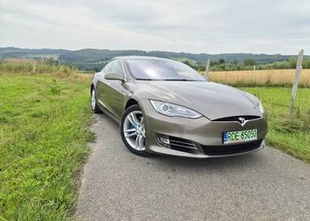 Tesla s
