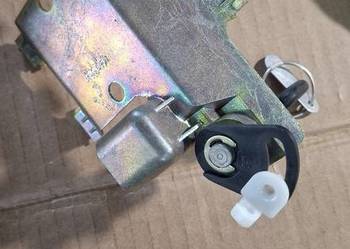 Polonez PLUS Atu wkładka zamka bębenek  zamek prawy przód kluczyk