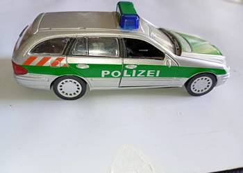 Model radiowozu Policji Niemieckiej Mercedes