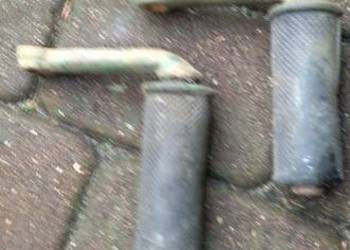 Podnóżki kierowcy M72