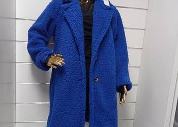 Płaszcz kobaltowy typu baranek rozmiar uniwersalny