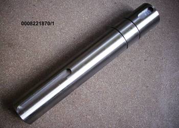 Wałek podajnika lewy na wpust L-245 fi 40 mm do prasy Claas