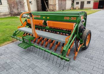 Siewnik zbożowy Amazone D9