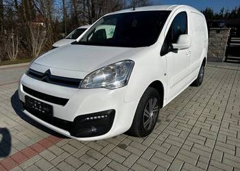 CITROEN BERLINGO 2017r. 1.6 100 KM ZADBANE AUTO