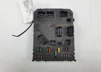 SKRZYNKA BEZPIECZNIKÓW PEUGEOT 206 9652474780