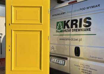 Drzwi klatkowe zewnętrzne wewnętrzne drewniane klatka schodo