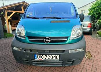 Opel Vivaro 2.5 CDTI 8-Osobowy