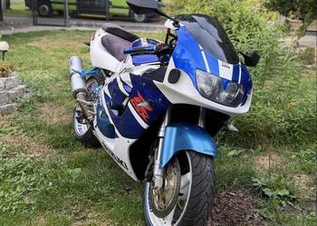 Suzuki gsxr 750 SRAD