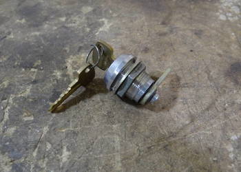 zarezerwowane zamek DOBLINA 2 kluczyki MZ Simson org DDR