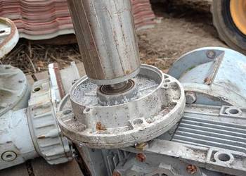 Przekładnia kątowa ślimakowa bonfiglioli vf150 vfr 130 p1