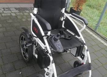 Wózek inwalidzki elektrycznyn Antarn AT52304 Komfortowy, nowoczesny design