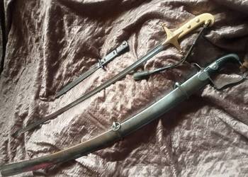 1. Szabla tzw. duży Blucher model 1811, 2. Szabla Marynarki Wojennej US Arm