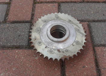 Zabierak koła tył WSK 175 NOWY ORYGINAŁ Z PRL