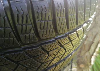 Opony zimowe 20r Pirelli Sotozero 3 215 50 18