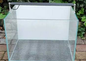 Akwarium 50x35x35cm i lampa Chihiros LED