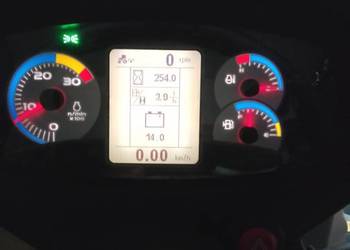Sprzedam ciągnik rolniczy new Holland T4 65 km  4 cylindrowy