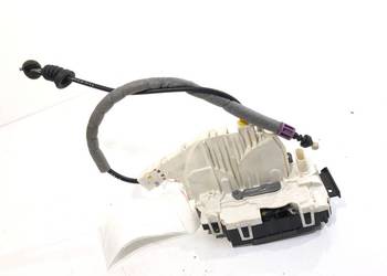 ZAMEK DRZWI LEWY PRZÓD MERCEDES W204 Sedan/Limuzyna A2047200335 07-15