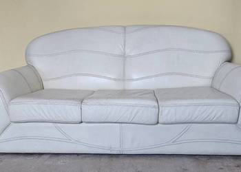 Komplet wypoczynkowy sofa w  kolorze ecru rozkladana  + dwa fotele